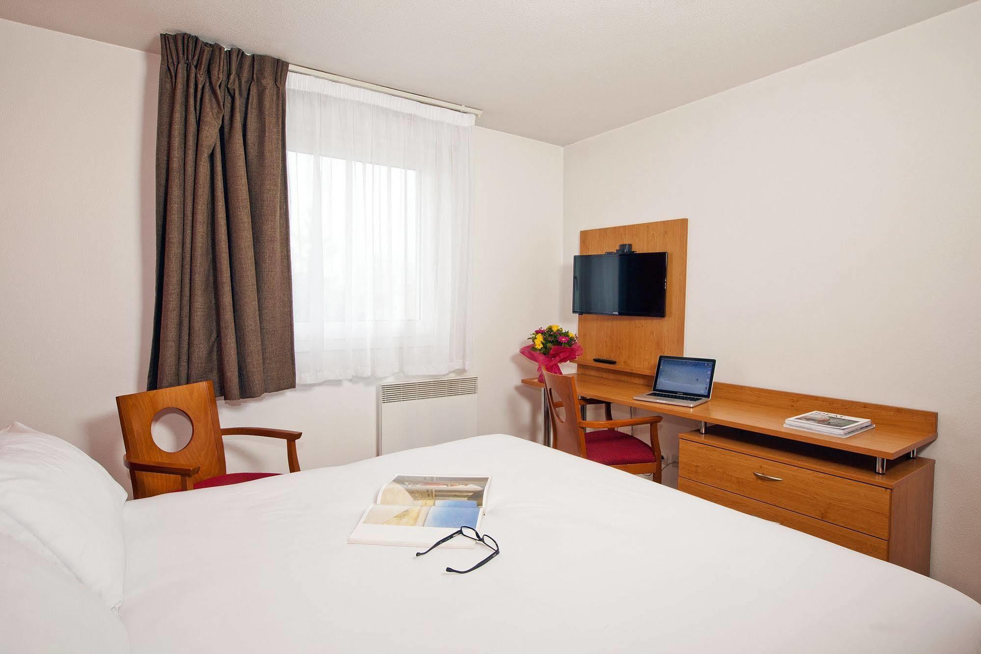 Sejours & Affaires Saint Etienne Jules Ferry Aparthotel ภายนอก รูปภาพ